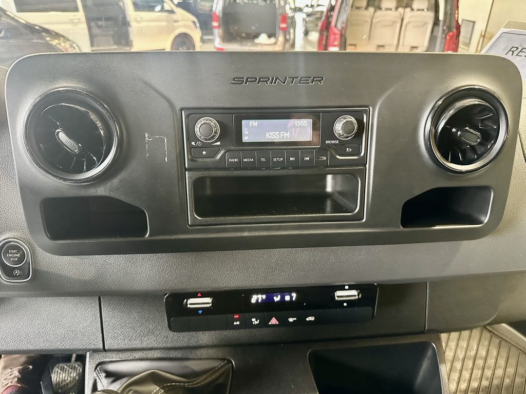 MERCEDES BENZ SPRINTER 314CDI 2.2CDI 143CV FWD FG MEDIO TECHO ELEV 11.3m PANEL + EXTRAS / 3.500 KG - foto 8