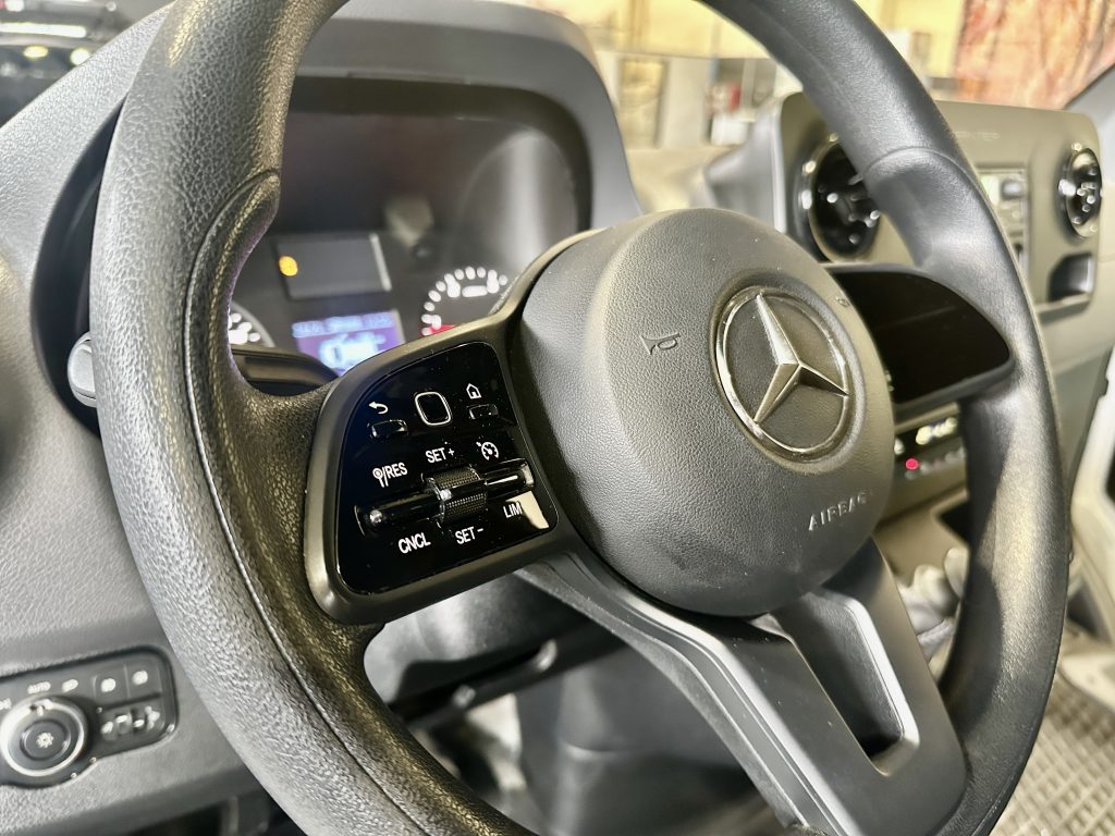 MERCEDES BENZ SPRINTER 314CDI 2.2CDI 143CV FWD FG MEDIO TECHO ELEV 11.3m PANEL + EXTRAS / 3.500 KG - foto 1