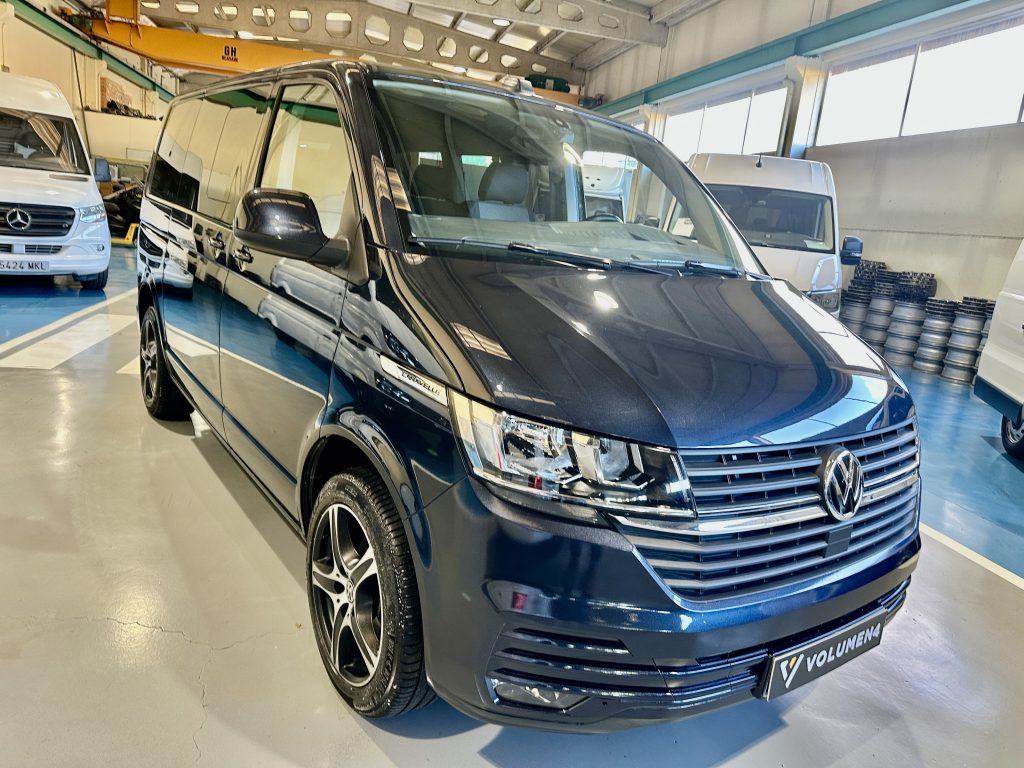 VW CARAVELLE 2.0TDI BMT 150CV T6.1 DSG ORIGIN 8 PL. CORTA SEMINUEVA + EXTRAS / AZUL STARLIGHT - foto 6
