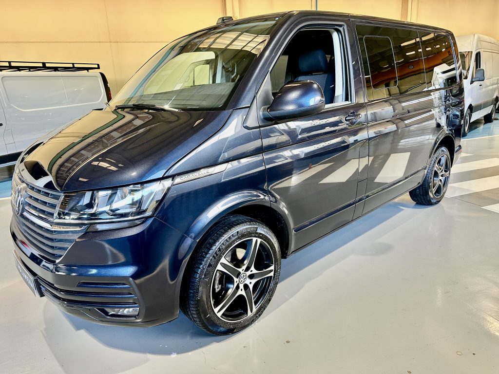 VW CARAVELLE 2.0TDI BMT 150CV T6.1 DSG ORIGIN 8 PL. CORTA SEMINUEVA + EXTRAS / AZUL STARLIGHT - foto 7