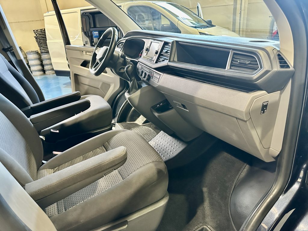 VW CARAVELLE 2.0TDI BMT 150CV T6.1 DSG ORIGIN 8 PL. CORTA SEMINUEVA + EXTRAS / AZUL STARLIGHT - foto 17