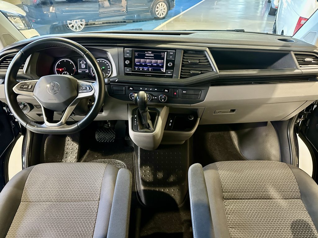 VW CARAVELLE 2.0TDI BMT 150CV T6.1 DSG ORIGIN 8 PL. CORTA SEMINUEVA + EXTRAS / AZUL STARLIGHT - foto 18