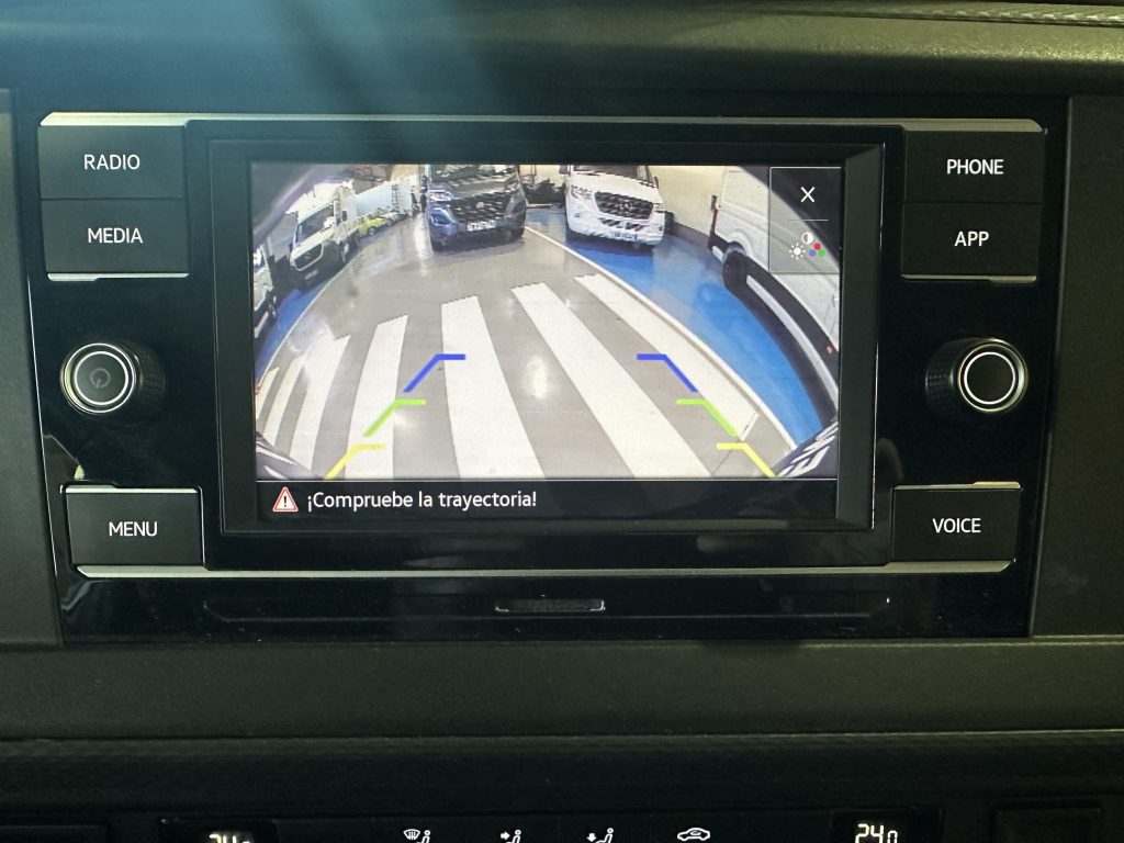 VW CARAVELLE 2.0TDI BMT 150CV T6.1 DSG ORIGIN 8 PL. CORTA SEMINUEVA + EXTRAS / AZUL STARLIGHT - foto 20