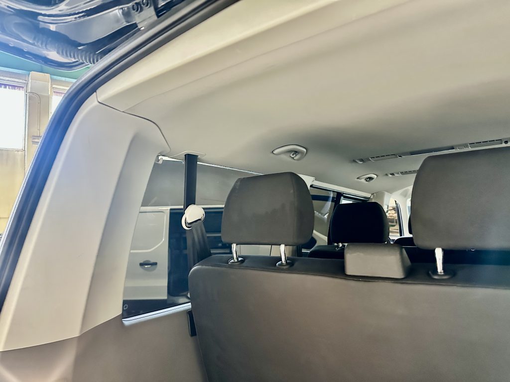 VW CARAVELLE 2.0TDI BMT 150CV T6.1 DSG ORIGIN 8 PL. CORTA SEMINUEVA + EXTRAS / AZUL STARLIGHT - foto 28