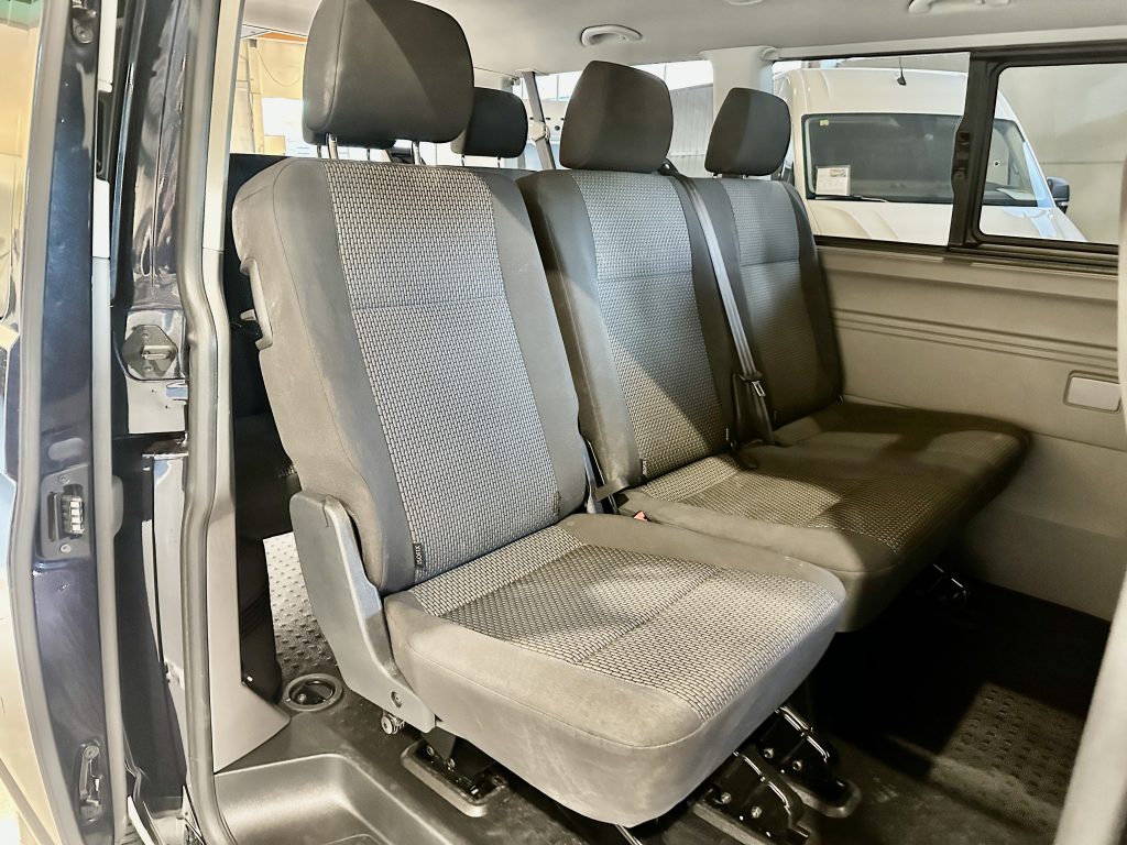 VW CARAVELLE 2.0TDI BMT 150CV T6.1 DSG ORIGIN 8 PL. CORTA SEMINUEVA + EXTRAS / AZUL STARLIGHT - foto 29