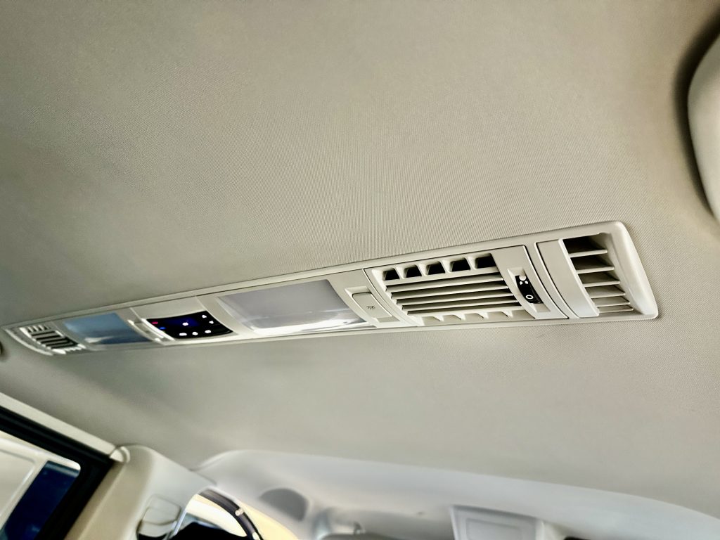 VW CARAVELLE 2.0TDI BMT 150CV T6.1 DSG ORIGIN 8 PL. CORTA SEMINUEVA + EXTRAS / AZUL STARLIGHT - foto 31