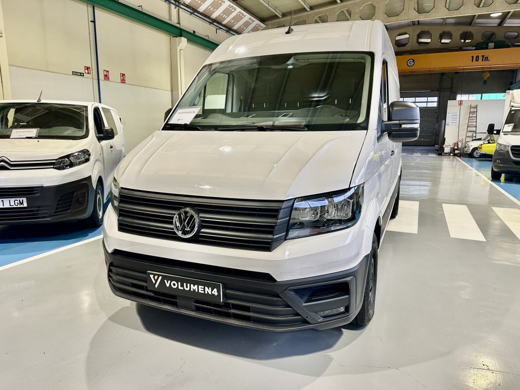 VOLKSWAGEN CRAFTER 2.0TDI 140CV BMT FURGON L3H3 MEDIA T.E. 11.4m3 FWD + EXTRAS / 3.500 KG - foto 17