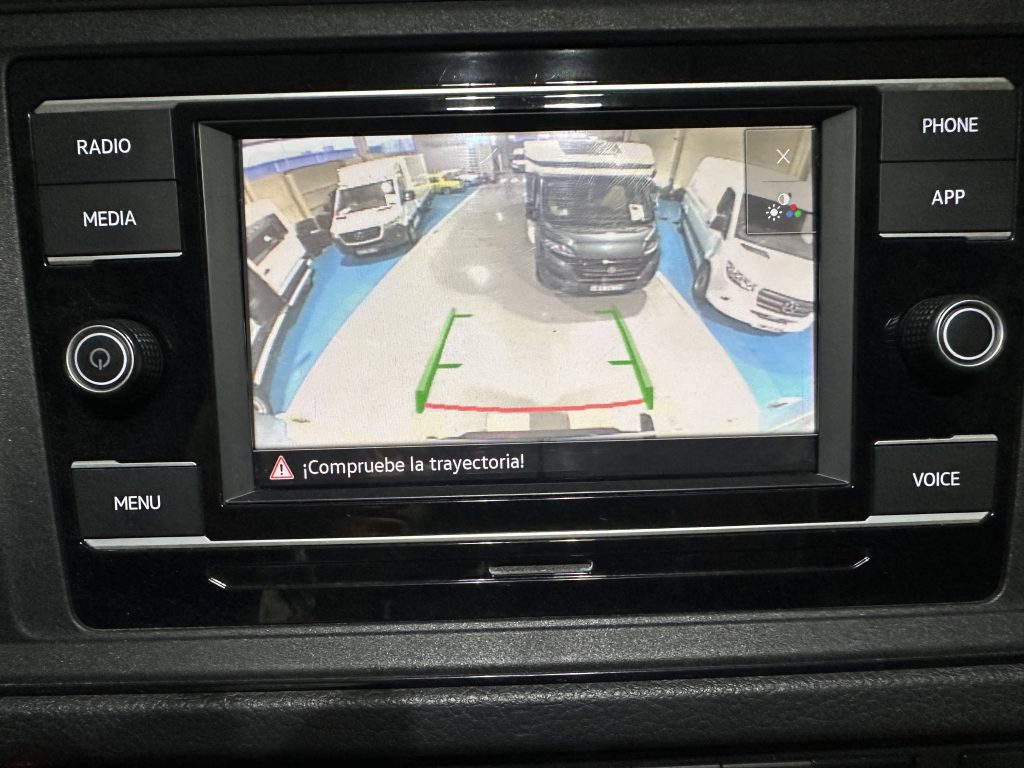 VOLKSWAGEN CRAFTER 2.0TDI 140CV BMT FURGON L3H3 MEDIA T.E. 11.4m3 FWD + EXTRAS / 3.500 KG - foto 12