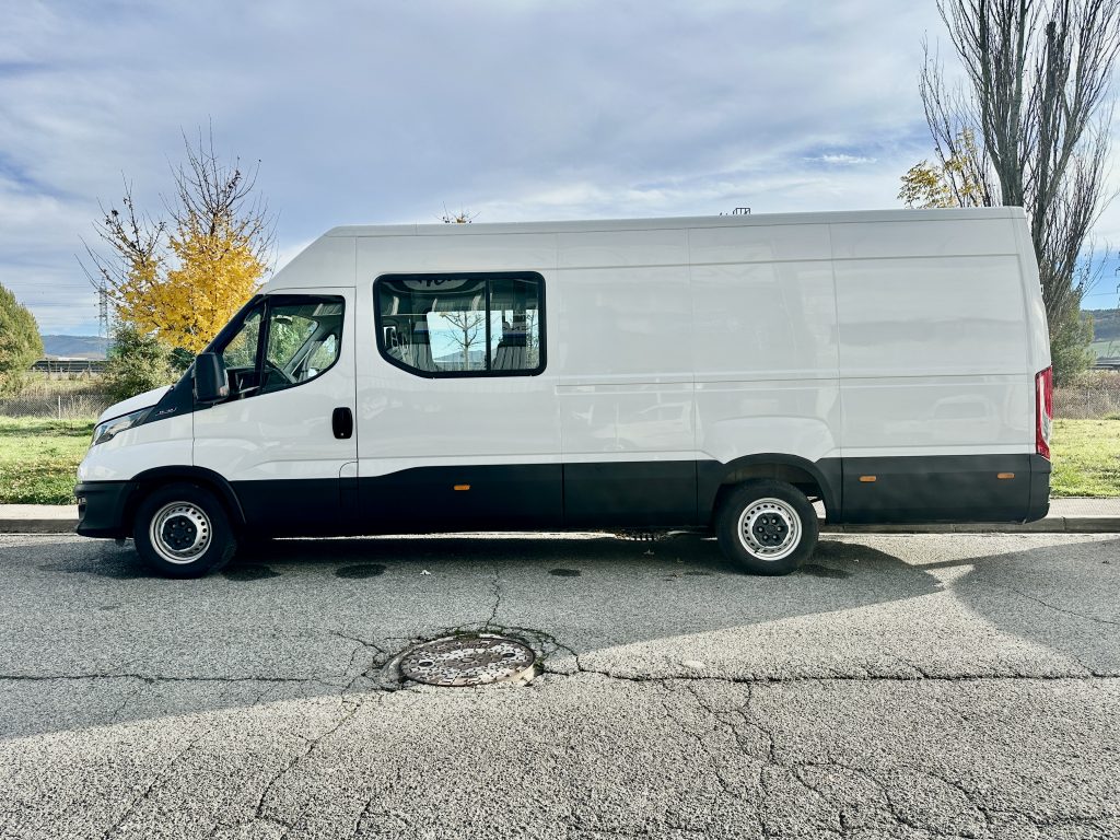 IVECO DAILY 35S14 H 2.3D 136CV FG MIXTA 6PL EXTRALARGA 16m3 T. ELEV. RWD 4.100 D.EJ. / 3.500KG - foto 3