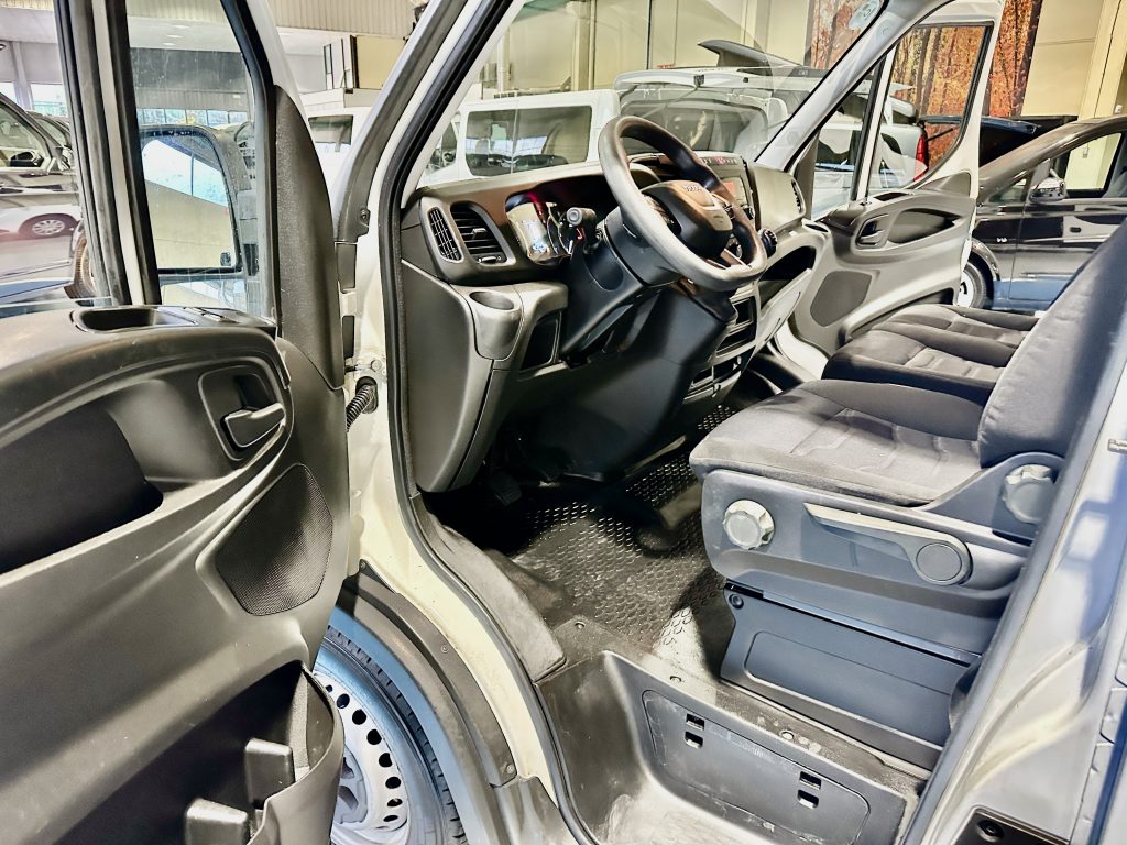 IVECO DAILY 35S14 H 2.3D 136CV FG MIXTA 6PL EXTRALARGA 16m3 T. ELEV. RWD 4.100 D.EJ. / 3.500KG - foto 17