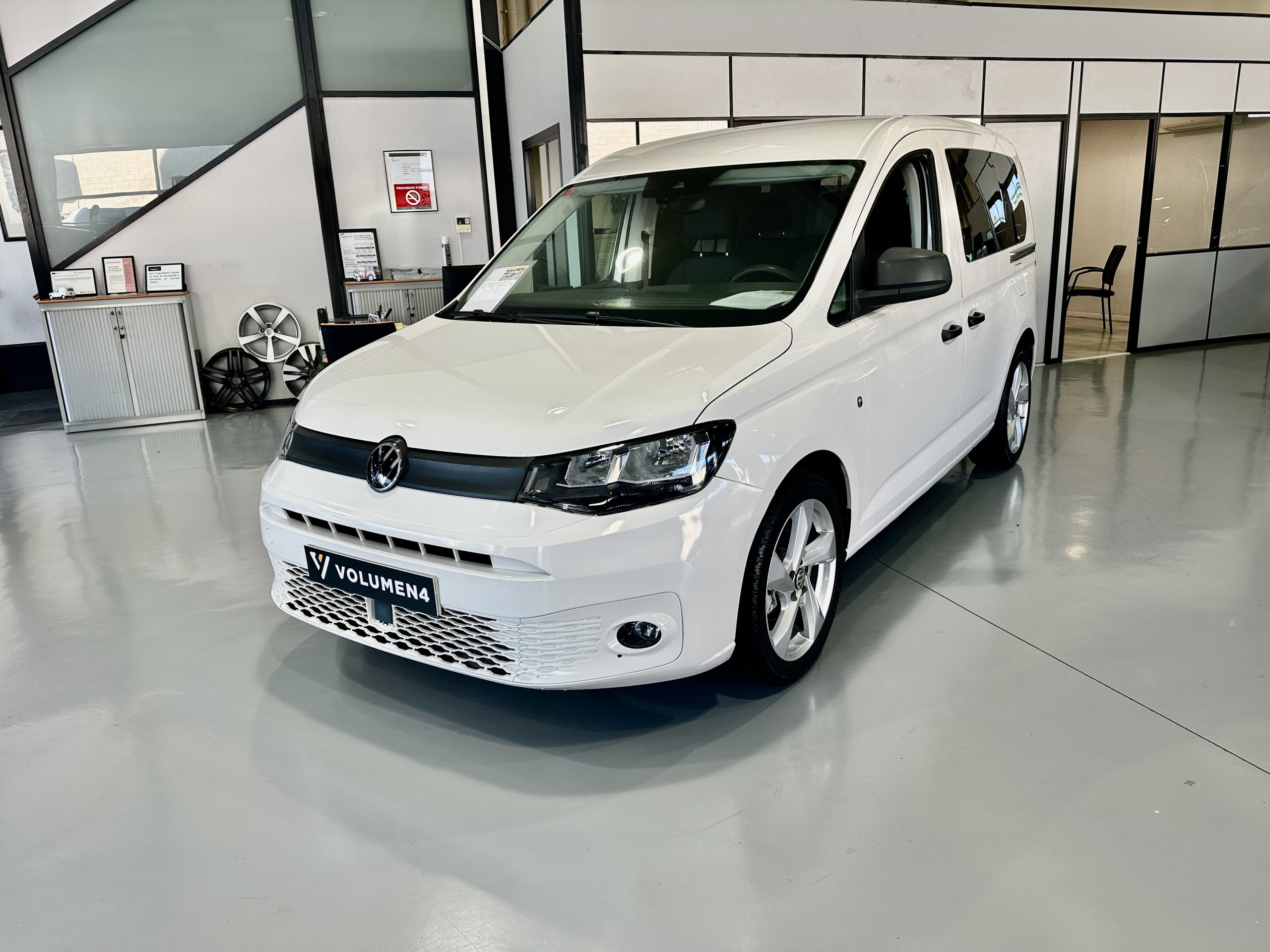 VW CADDY 2.0TDI 102CV ORIGIN (DOBLE PUERTA) + EXTRAS KOMBI 5PL / M1 TURISMO