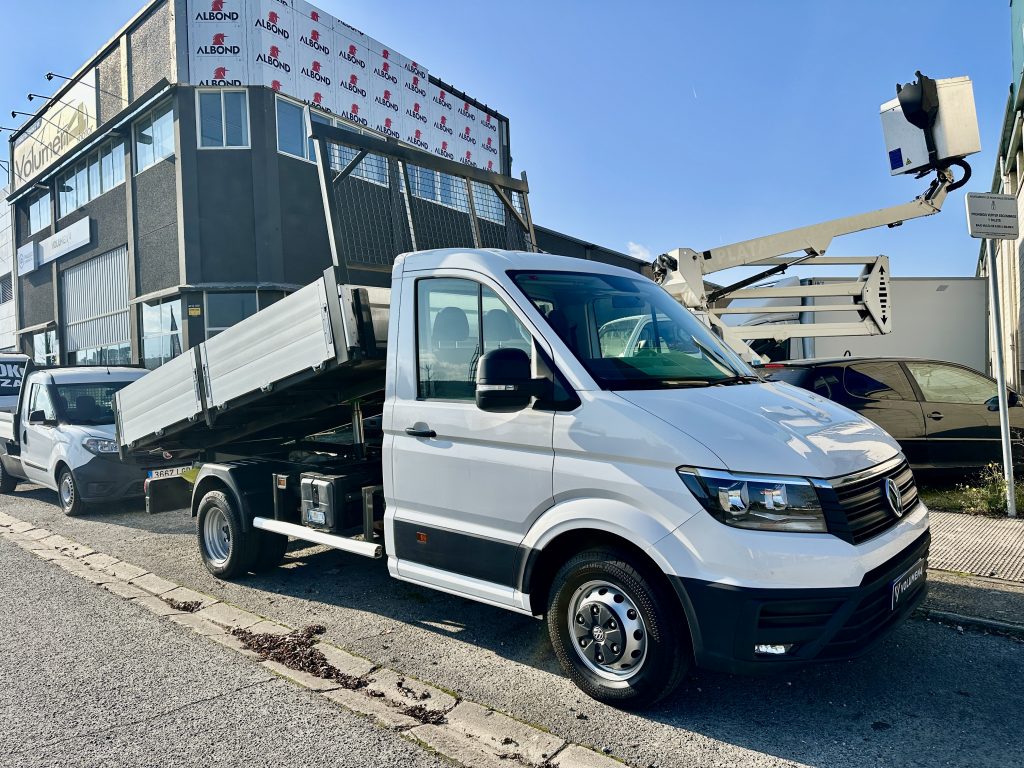 VW CRAFTER 2.0TDI BMT 122CV M6 C/C CHASIS L3 3.640 D.EJES RWD CAJA AB BASCULANTE 3,90 x 2,10 + EXTRAS / 3.500KG - foto 1