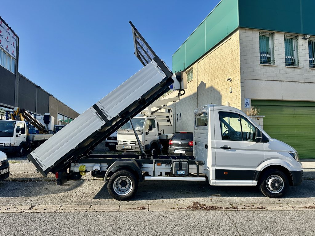 VW CRAFTER 2.0TDI BMT 122CV M6 C/C CHASIS L3 3.640 D.EJES RWD CAJA AB BASCULANTE 3,90 x 2,10 + EXTRAS / 3.500KG - foto 9