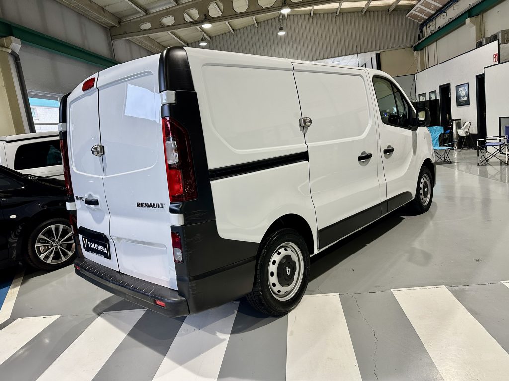 RENAULT TRAFFIC 2.0 BLUEDCI 120CV FURGON L1 H1 ENERGY 2.7T / FULL LED + EXTRAS - foto 5