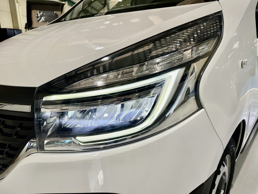 RENAULT TRAFFIC 2.0 BLUEDCI 120CV FURGON L1 H1 ENERGY 2.7T / FULL LED + EXTRAS - foto 10