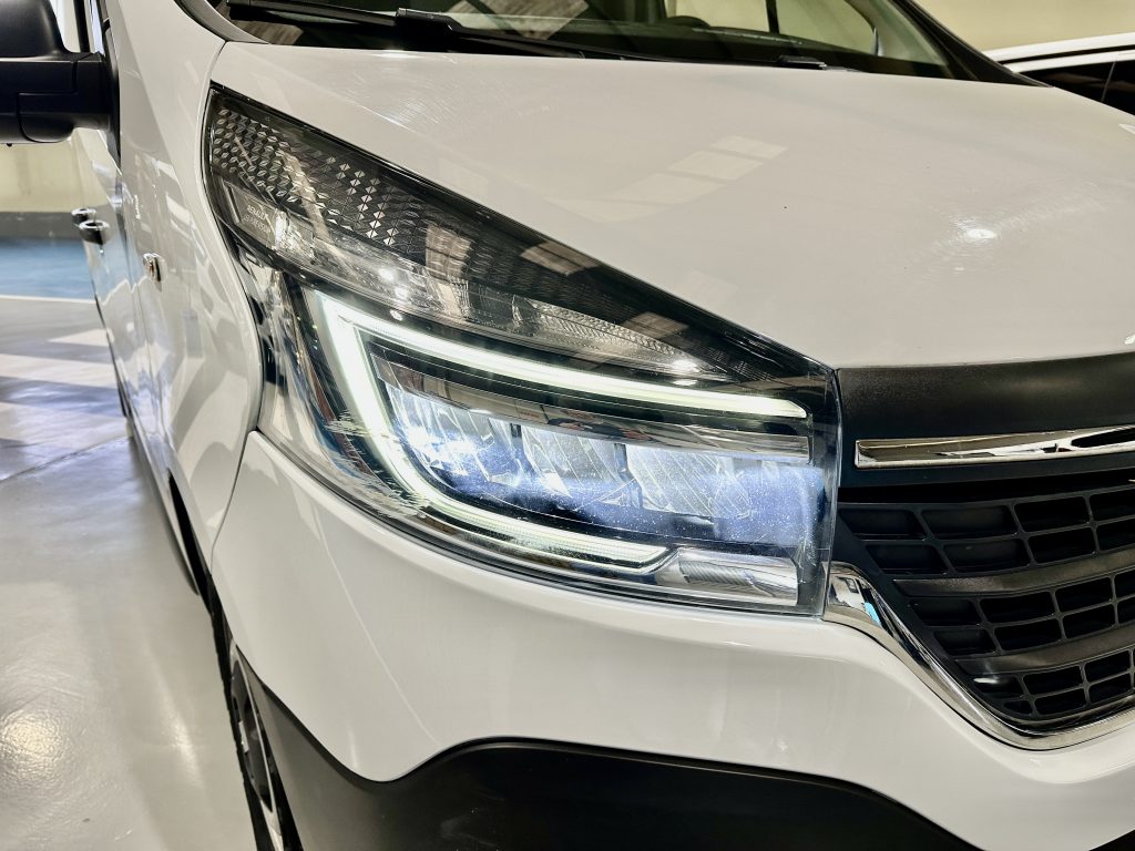 RENAULT TRAFFIC 2.0 BLUEDCI 120CV FURGON L1 H1 ENERGY 2.7T / FULL LED + EXTRAS - foto 11