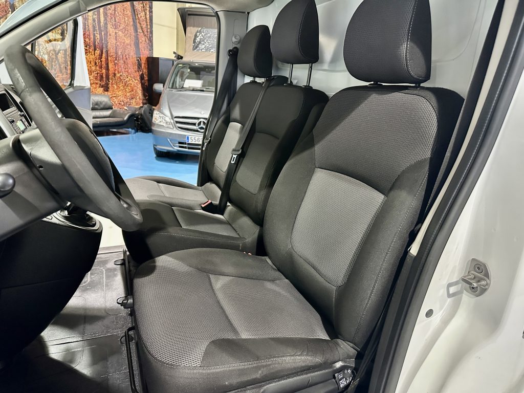 RENAULT TRAFFIC 2.0 BLUEDCI 120CV FURGON L1 H1 ENERGY 2.7T / FULL LED + EXTRAS - foto 12