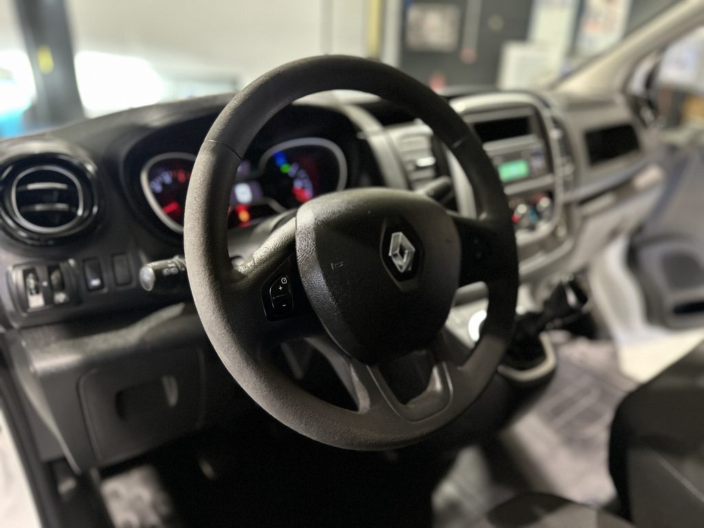 RENAULT TRAFFIC 2.0 BLUEDCI 120CV FURGON L1 H1 ENERGY 2.7T / FULL LED + EXTRAS - foto 14