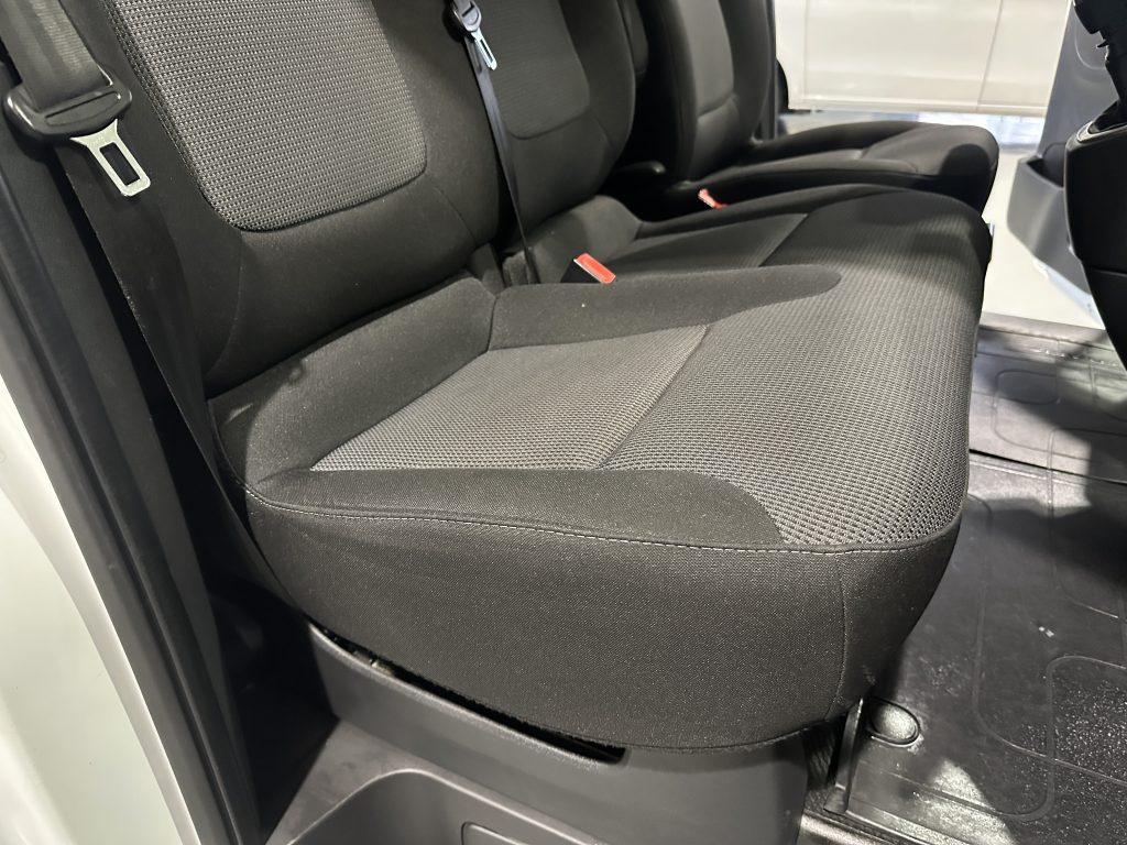 RENAULT TRAFFIC 2.0 BLUEDCI 120CV FURGON L1 H1 ENERGY 2.7T / FULL LED + EXTRAS - foto 19