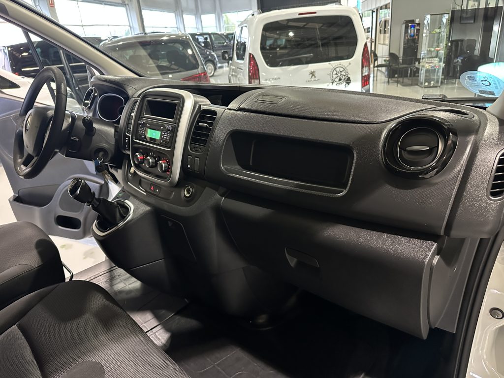 RENAULT TRAFFIC 2.0 BLUEDCI 120CV FURGON L1 H1 ENERGY 2.7T / FULL LED + EXTRAS - foto 20