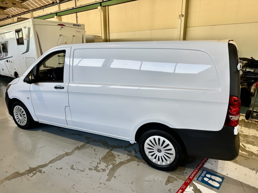 MERCEDES BENZ VITO 114CDI 2.0CDI 136CV 9GTRONIC FURGON PRO LARGA RWD (T. TRAS.) + CLIMATIZADOR + EXTRAS - foto 27