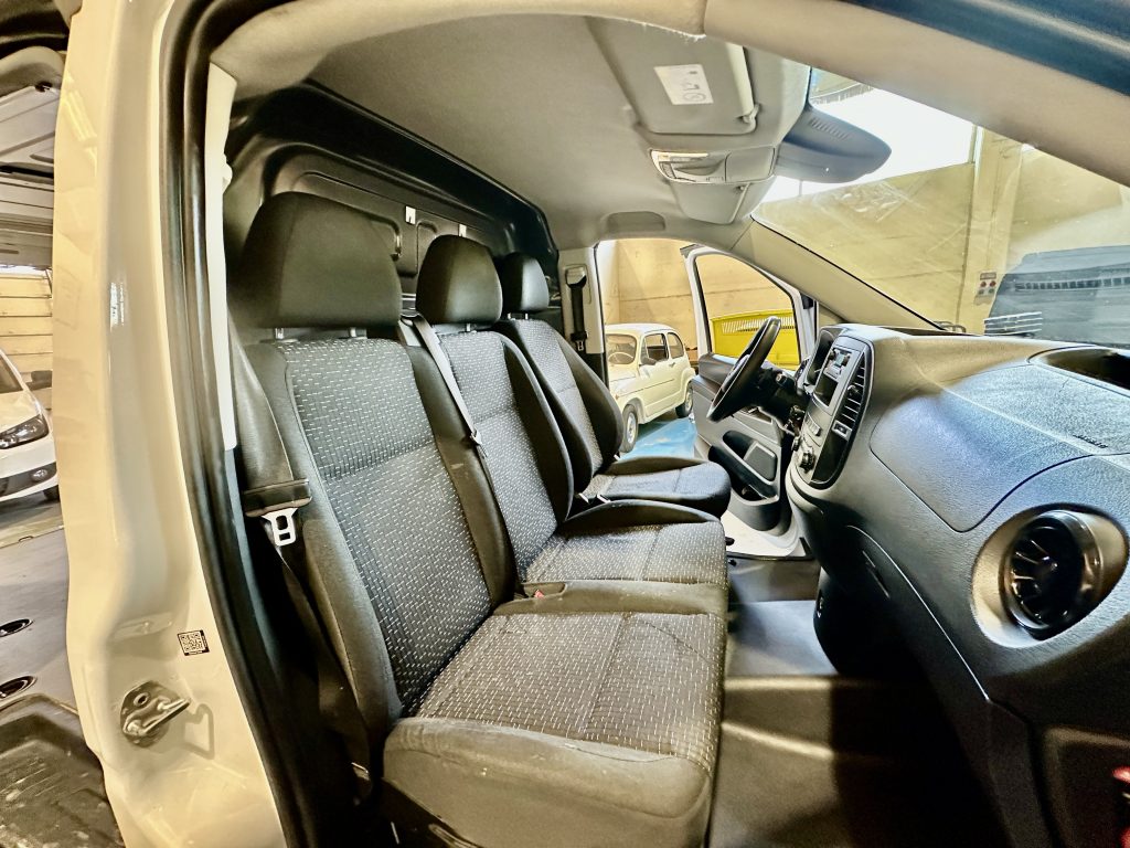 MERCEDES BENZ VITO 114CDI 2.0CDI 136CV 9GTRONIC FURGON PRO LARGA RWD (T. TRAS.) + CLIMATIZADOR + EXTRAS - foto 22