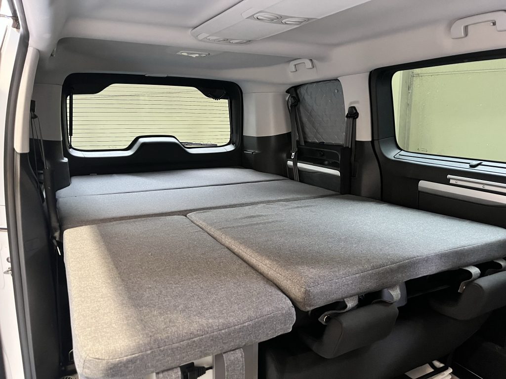 CITROEN JUMPY SPACETOURER 1.5BLUEHDI 150CV RIP CURL + EQUIPAMIENTO VIVIENDA + EXTRAS - foto 4