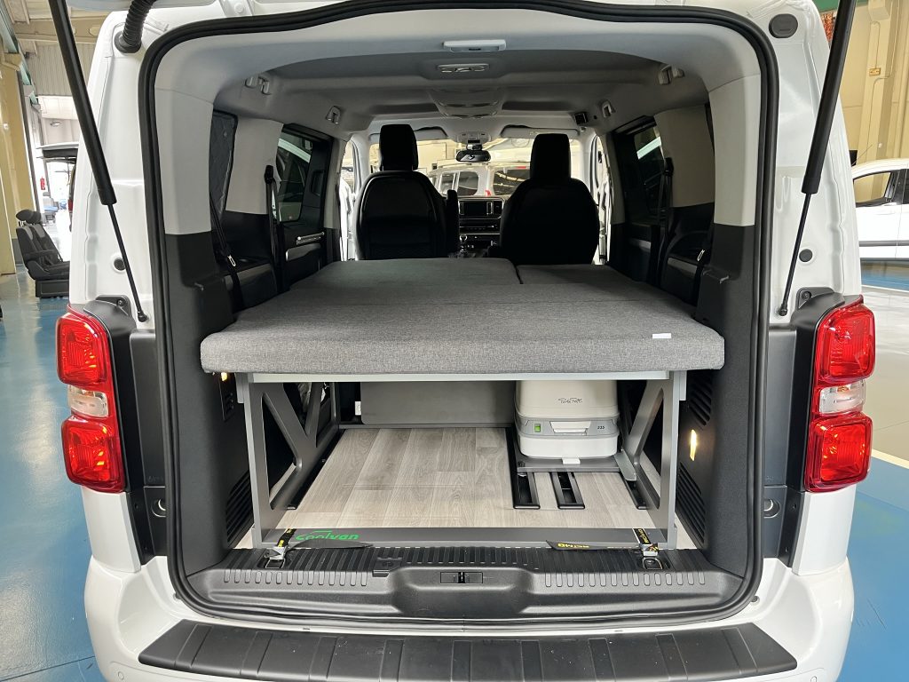 CITROEN JUMPY SPACETOURER 1.5BLUEHDI 150CV RIP CURL + EQUIPAMIENTO VIVIENDA + EXTRAS - foto 6