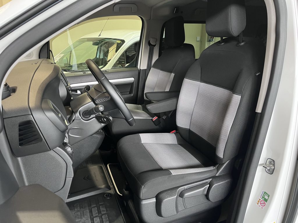 CITROEN JUMPY SPACETOURER 1.5BLUEHDI 150CV RIP CURL + EQUIPAMIENTO VIVIENDA + EXTRAS - foto 22