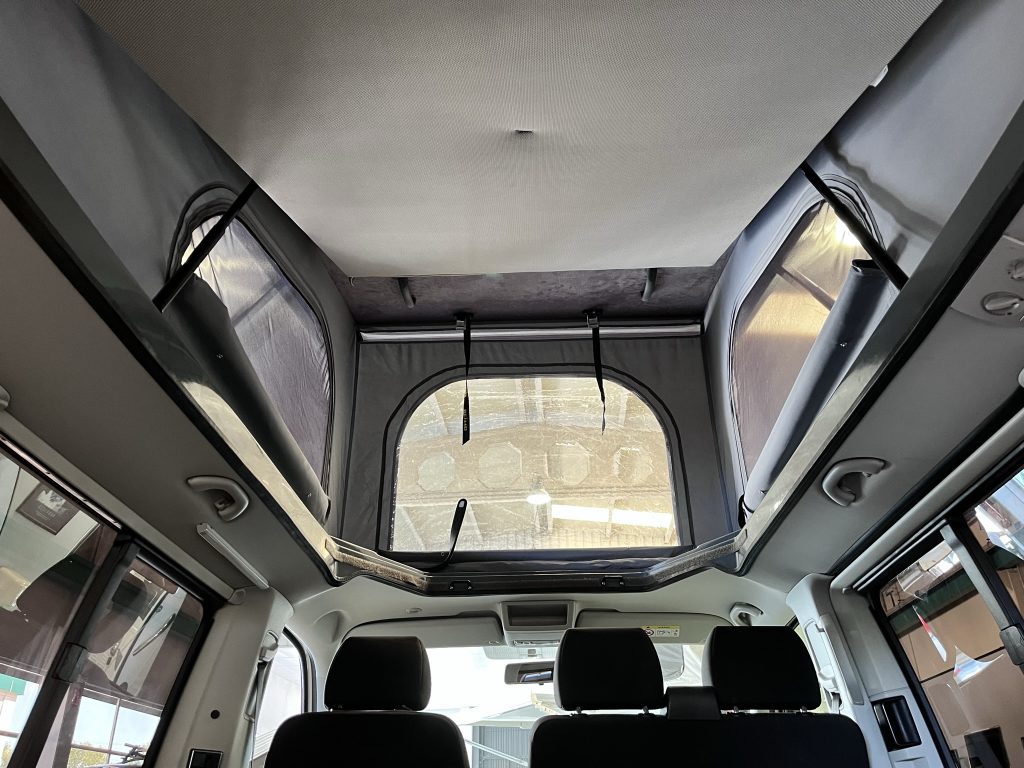 VOLKSWAGEN CARAVELLE 2.0TDI 102CV BMT PACK VIVIENDA + TECHO ELEVABLE REIMO + EXTRAS - foto 20