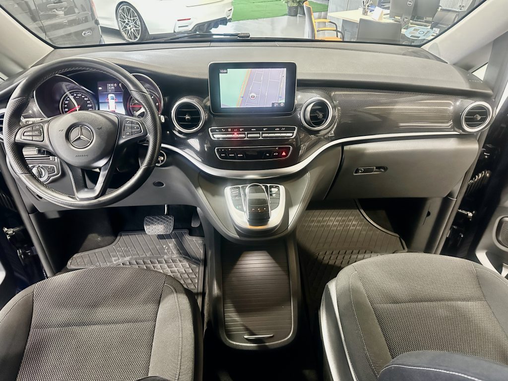 MB V220d 163CV 7GTRONIC LARGA PAQ EXCLUSIVE 6 PL. DOBLE PTA. + LED + EXTRAS / AZUL CAVANSITA - foto 3