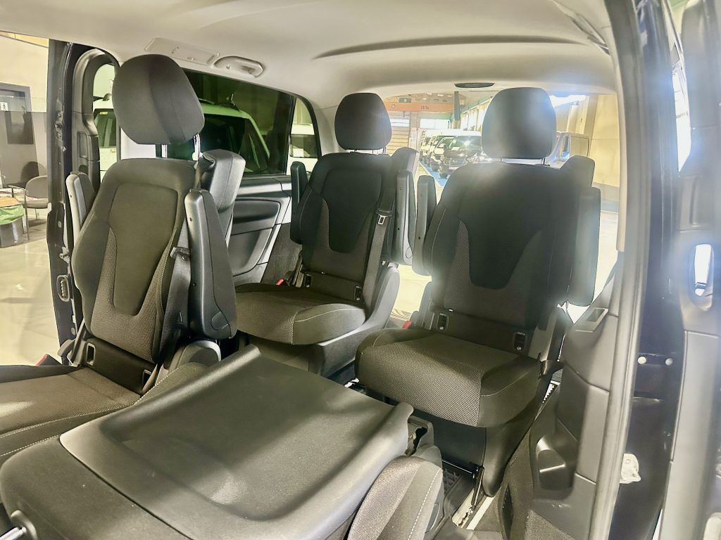 MB V220d 163CV 7GTRONIC LARGA PAQ EXCLUSIVE 6 PL. DOBLE PTA. + LED + EXTRAS / AZUL CAVANSITA - foto 22