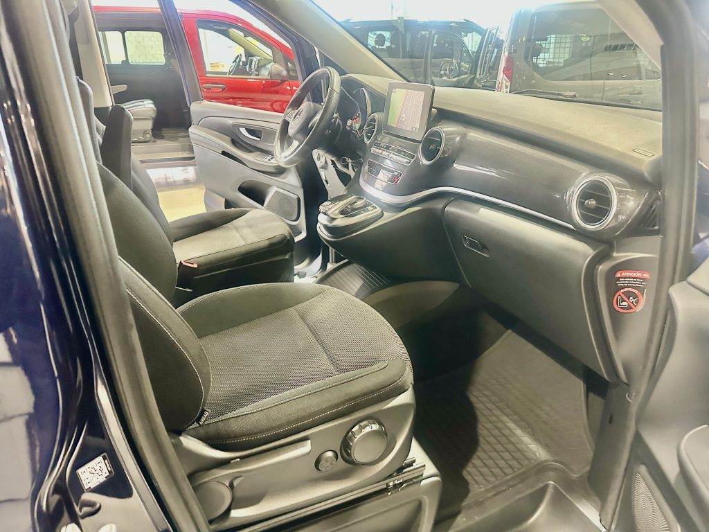 MB V220d 163CV 7GTRONIC LARGA PAQ EXCLUSIVE 6 PL. DOBLE PTA. + LED + EXTRAS / AZUL CAVANSITA - foto 24