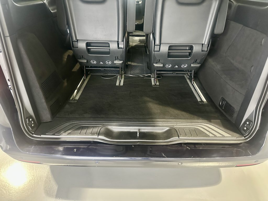 MB V220d 163CV 7GTRONIC LARGA PAQ EXCLUSIVE 6 PL. DOBLE PTA. + LED + EXTRAS / AZUL CAVANSITA - foto 26