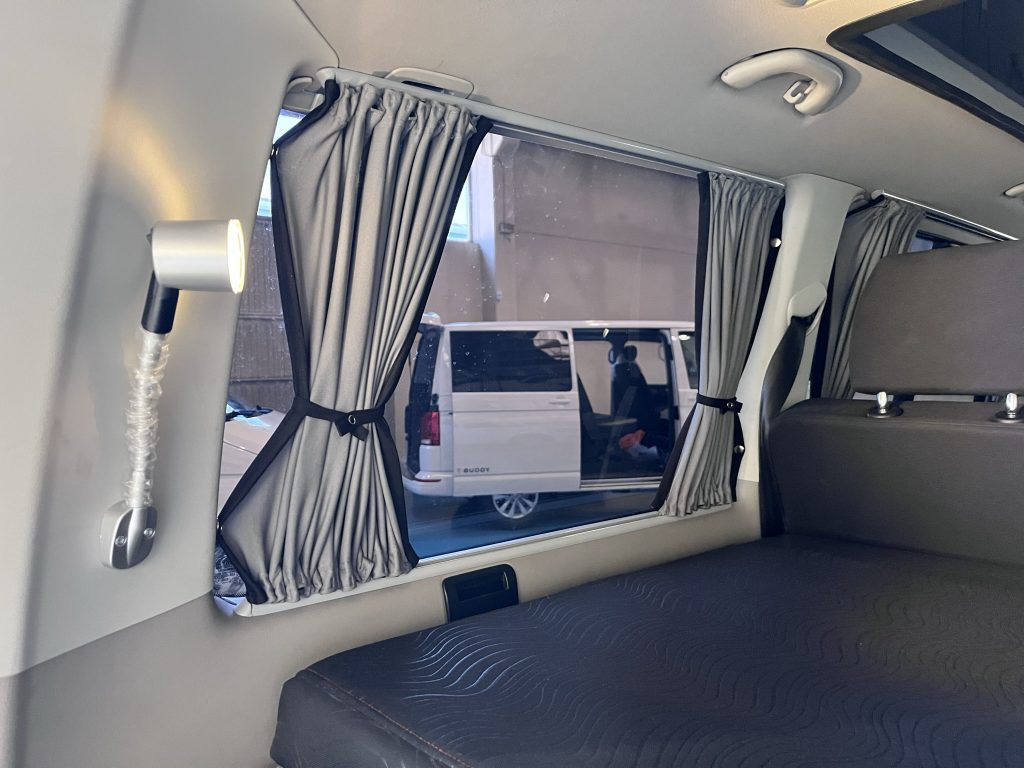 VOLKSWAGEN CARAVELLE T6 2.0TDI 102CV BMT PACK VIVIENDA BYTINKERVAN + TECHO ELEV SCA - foto 12