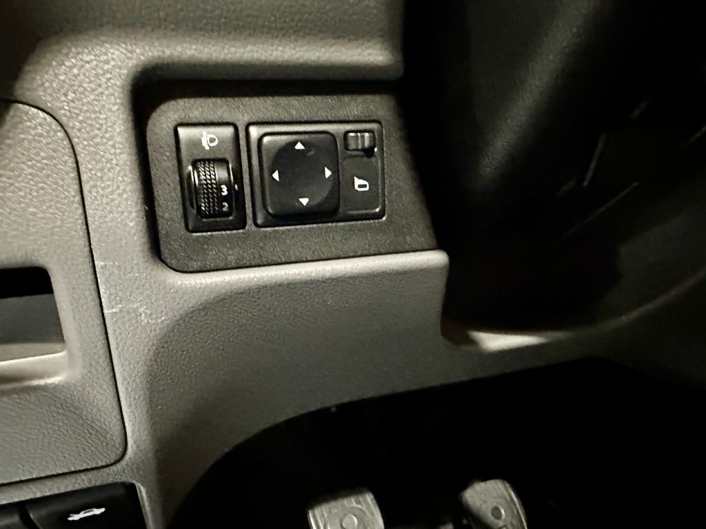 NISSAN NV200 1.5DCI 110CV FURGÓN COMFORT L1 4,2m3 DOBLE PTA LATERAL / 880KG CARGA UTIL - foto 18