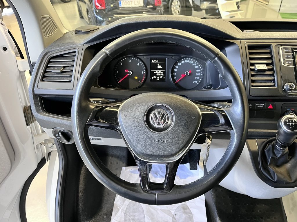 VOLKSWAGEN CARAVELLE T6 2.0TDI 102CV BMT PACK VIVIENDA BYTINKERVAN + TECHO ELEV SCA - foto 25