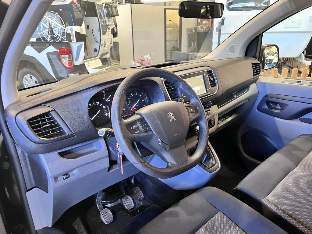 PEUGEOT EXPERT 1.5BLUEHDI 120CV LONG PACK TRAVELLER COMBI 9 + NAVEGADOR + CLIMAT. TRASERO + EXTRAS - foto 13