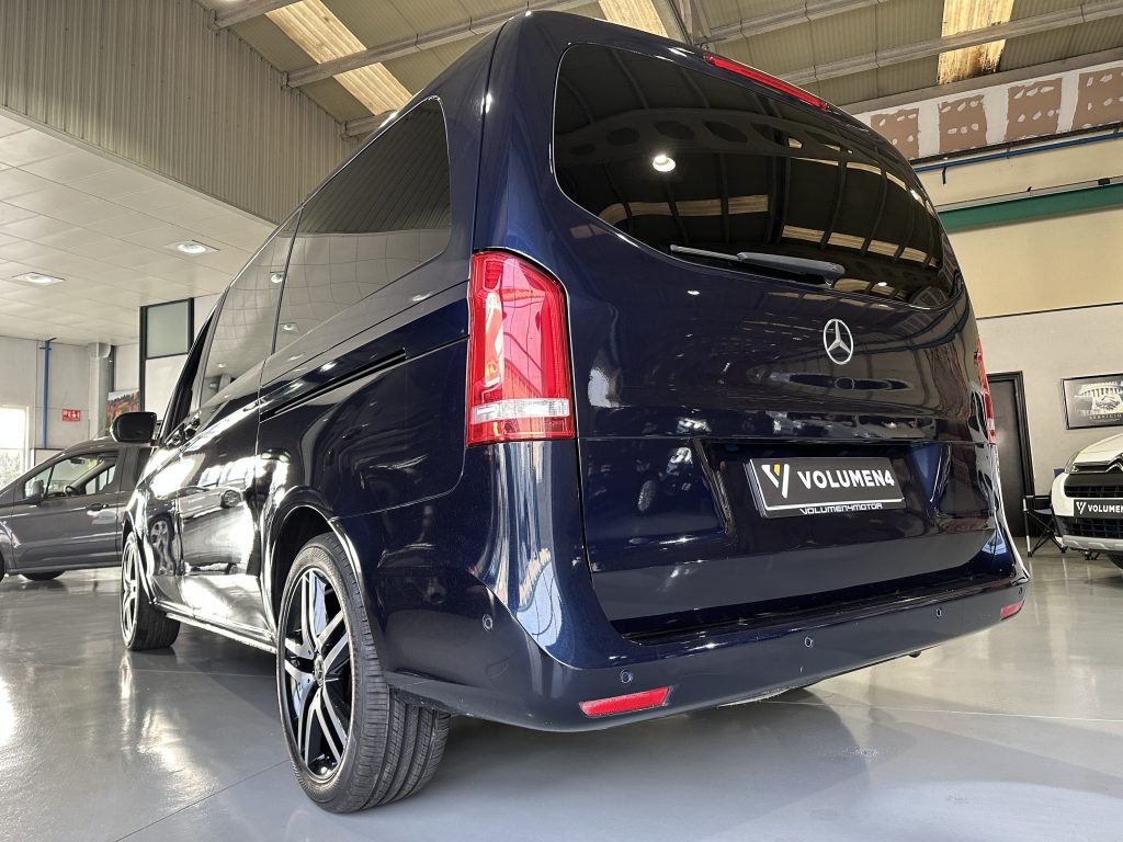 MB V220d 163CV 7GTRONIC LARGA PAQ EXCLUSIVE 6 PL. DOBLE PTA. + LED + EXTRAS / AZUL CAVANSITA - foto 36