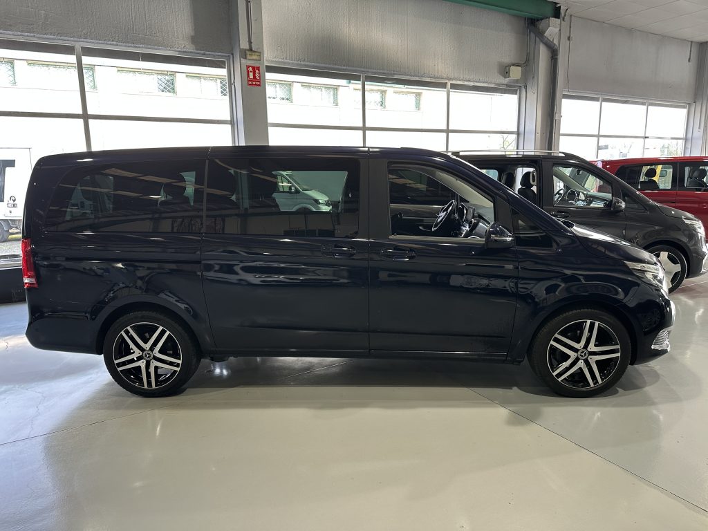 MB V220d 163CV 7GTRONIC LARGA PAQ EXCLUSIVE 6 PL. DOBLE PTA. + LED + EXTRAS / AZUL CAVANSITA - foto 39