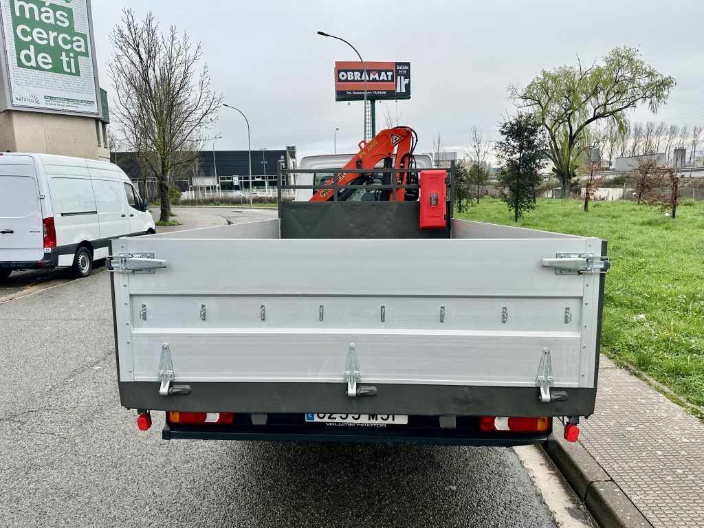 IVECO 35C16 2.3d 160CV M6 C/C RS 3.750mm RWD GRUA PALFINGER PK 3800B + CAJA AB 3,70 x 2,00 / CARGA UTIL 295 KG - foto 1