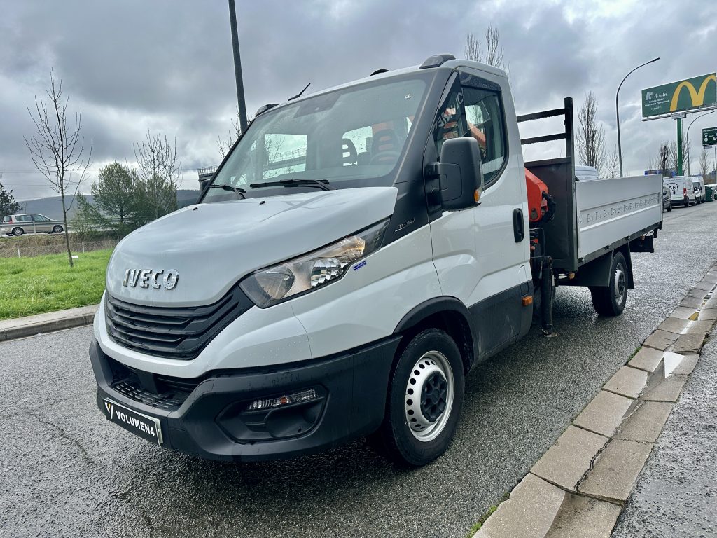IVECO 35C16 2.3d 160CV M6 C/C RS 3.750mm RWD GRUA PALFINGER PK 3800B + CAJA AB 3,70 x 2,00 / CARGA UTIL 295 KG - foto 4