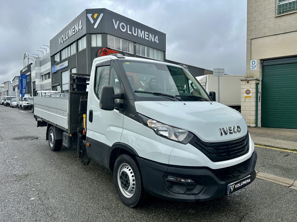 IVECO 35C16 2.3d 160CV M6 C/C RS 3.750mm RWD GRUA PALFINGER PK 3800B + CAJA AB 3,70 x 2,00 / CARGA UTIL 295 KG - foto 6