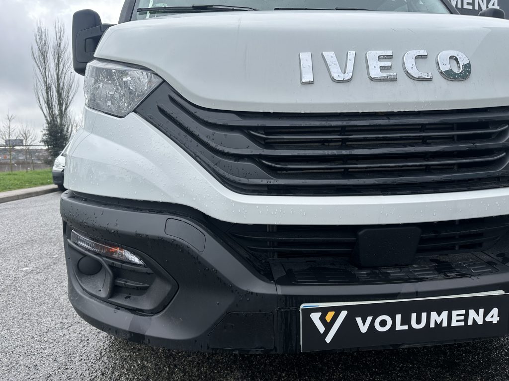 IVECO 35C16 2.3d 160CV M6 C/C RS 3.750mm RWD GRUA PALFINGER PK 3800B + CAJA AB 3,70 x 2,00 / CARGA UTIL 295 KG - foto 14