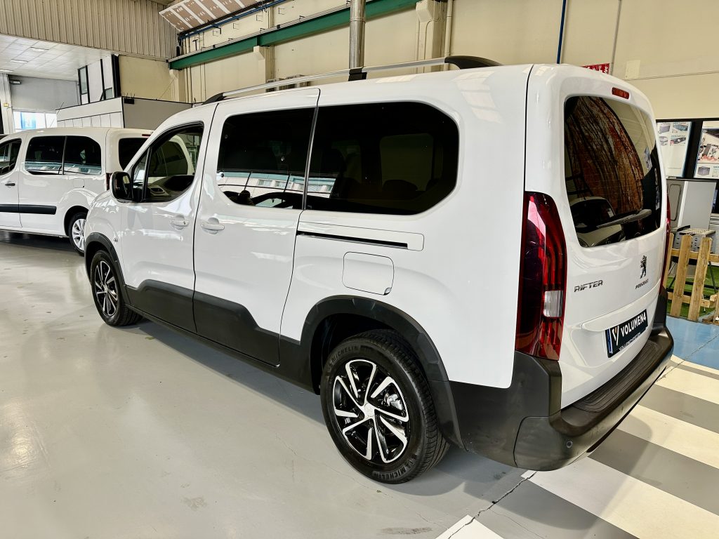 PEUGEOT RIFTER 1.5 BlueHDI 100CV LONG 5 PL. ACTIVE PACK ALLURE + PACK VIVIENDA by TINKERVAN - foto 35