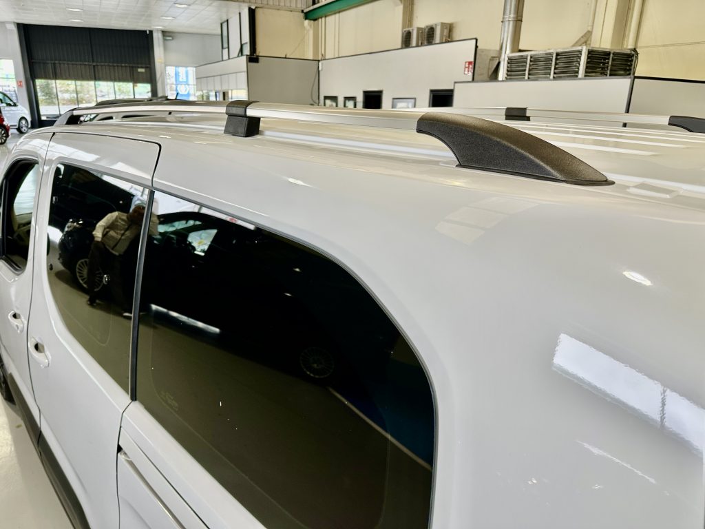 PEUGEOT RIFTER 1.5 BlueHDI 100CV LONG 5 PL. ACTIVE PACK ALLURE + PACK VIVIENDA by TINKERVAN - foto 44