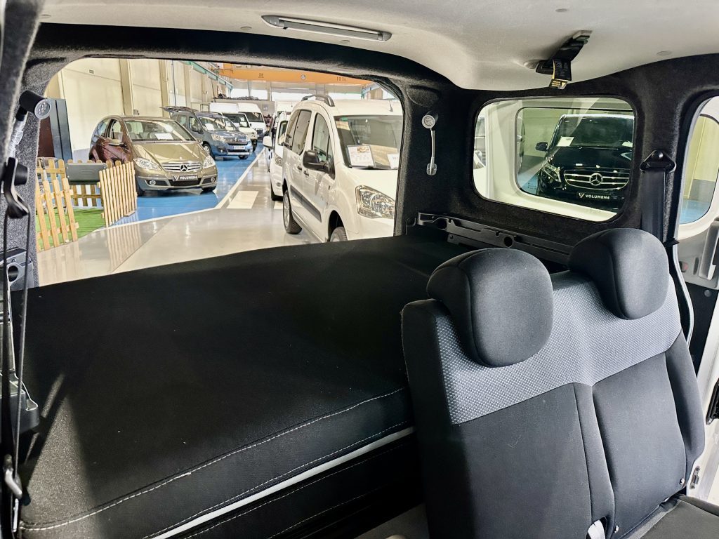 NISSAN NV200 1.5DCI 90CV EVALIA PREMIUM PORTON + D. PTA. LAT. + PACK VIVIENDA «BY TINKERVAN» - foto 40