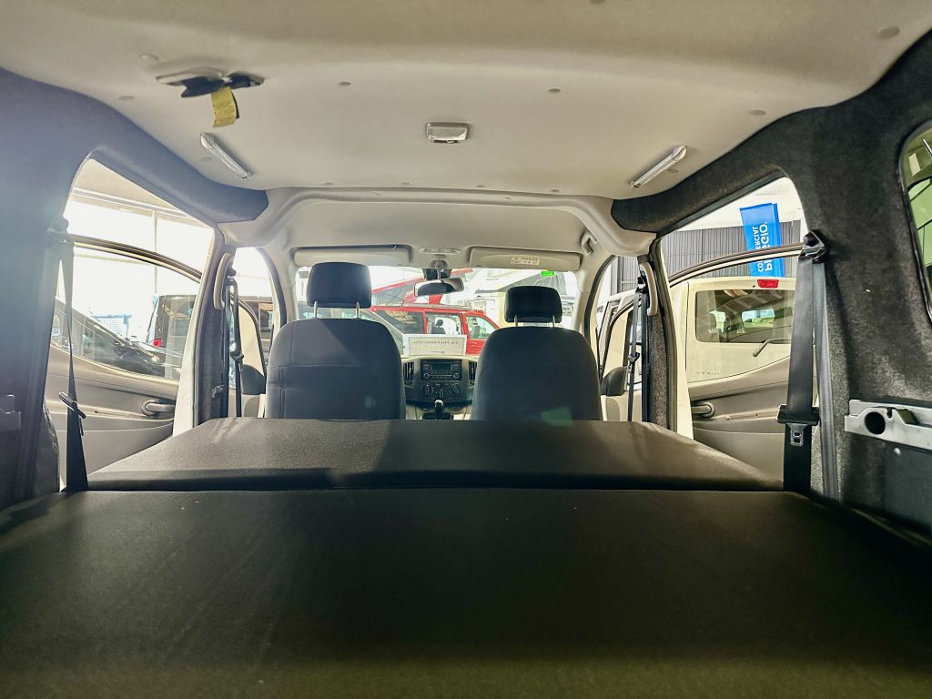 NISSAN NV200 1.5DCI 90CV EVALIA PREMIUM PORTON + D. PTA. LAT. + PACK VIVIENDA «BY TINKERVAN» - foto 47