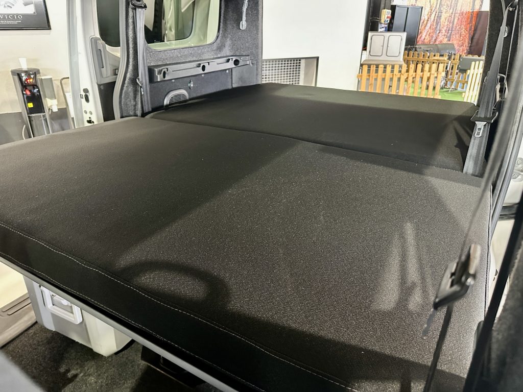 NISSAN NV200 1.5DCI 90CV EVALIA PREMIUM PORTON + D. PTA. LAT. + PACK VIVIENDA «BY TINKERVAN» - foto 49