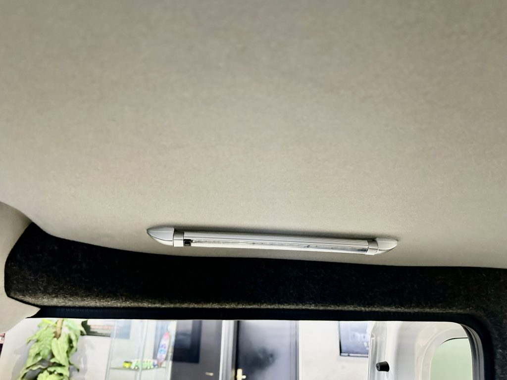 NISSAN NV200 1.5DCI 90CV EVALIA PREMIUM PORTON + D. PTA. LAT. + PACK VIVIENDA «BY TINKERVAN» - foto 50
